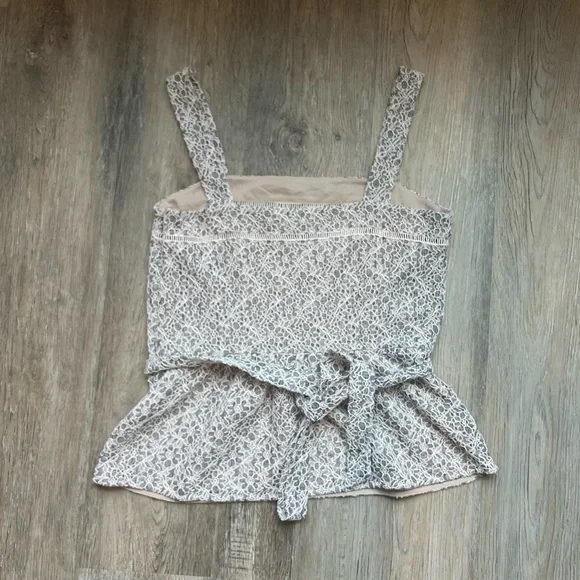 Banana Republic lace tie/ cinched / peplum top